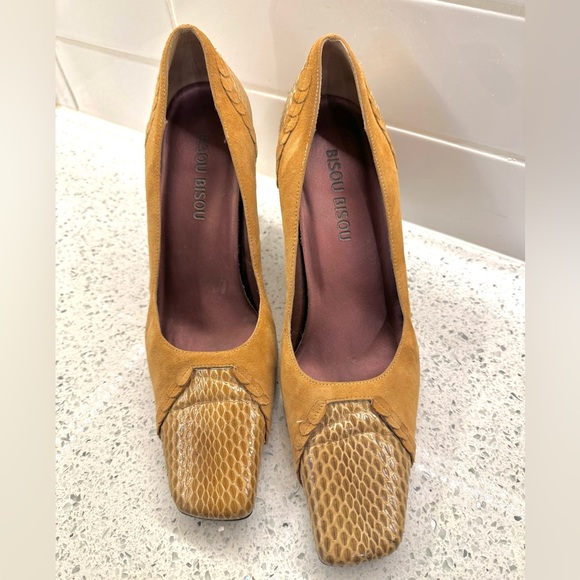 Bisou Bisou y2k square toe heels - Picture 3 of 3